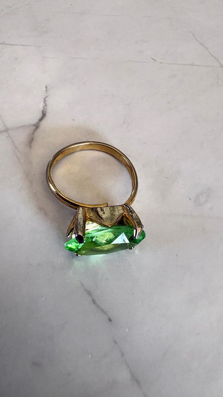 Vintage 70s East West Marquise Green Glass Cocktail Ring Gold Tone Adjustable 6